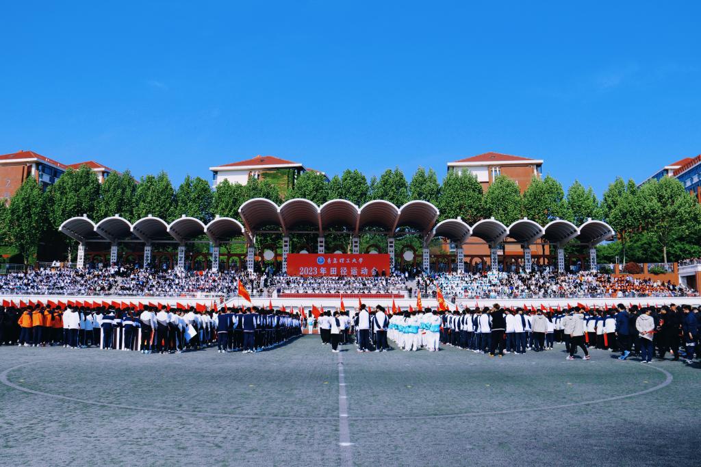 https://news.qut.edu.cn/__local/2/9C/9C/C9FD5DFE967AB9C571A98FF307F_B7B64A40_21246.jpg